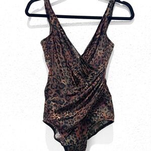 Miracle suit one piece twist front animal print 10